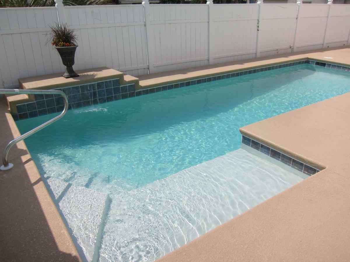 Large House With Great Oceanviews, Game Room, Swimming Pool
