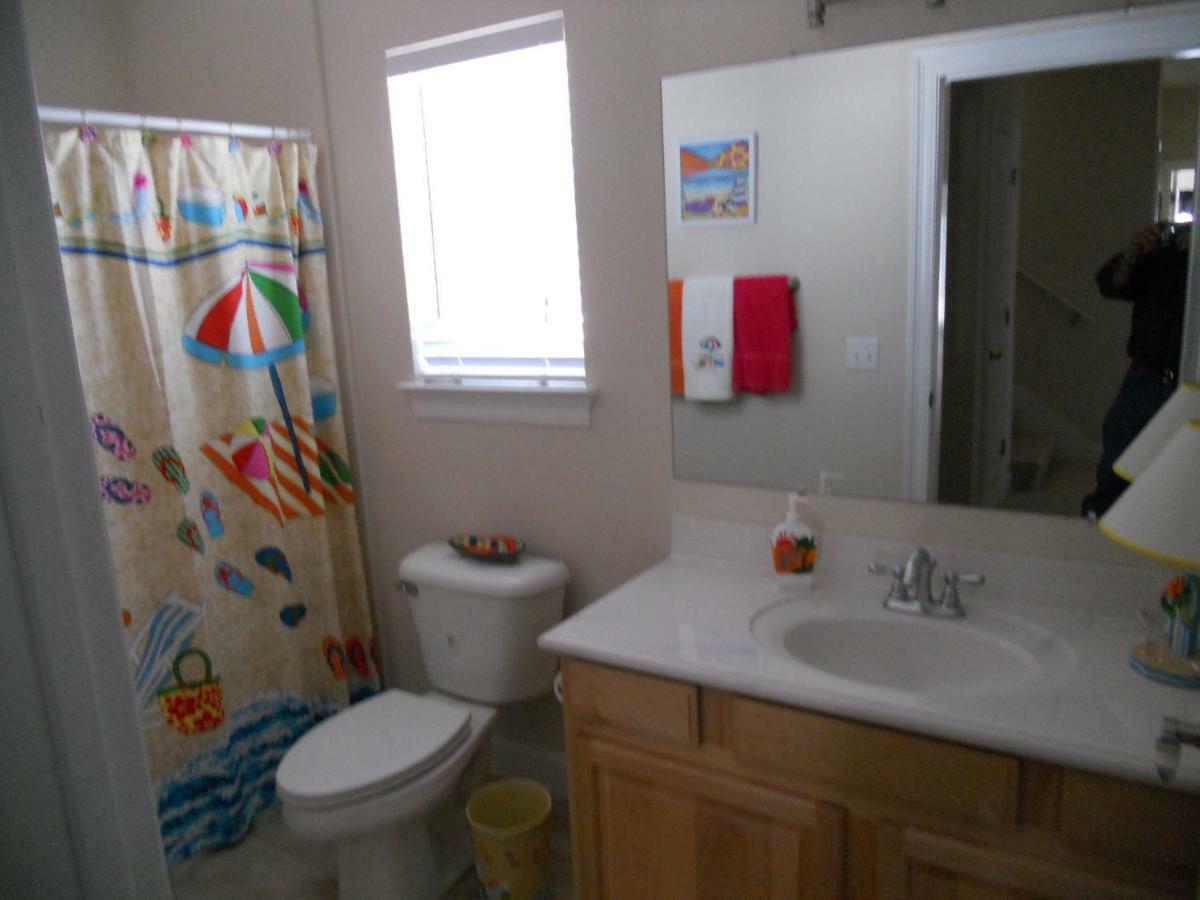 Large House With Great Oceanviews, Game Room, Swimming Pool Holiday home